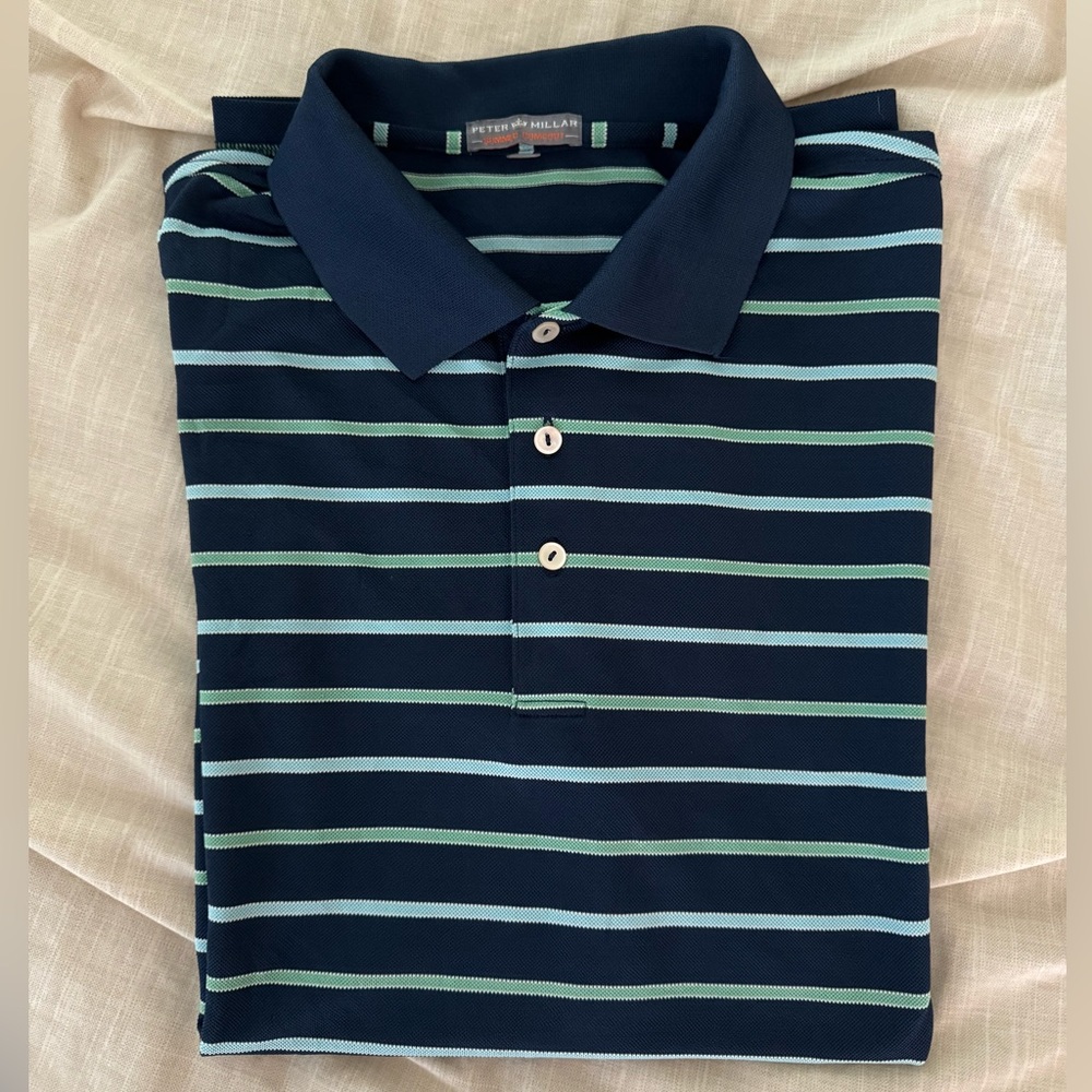 Men’s Peter Millar Golf polo shirt size large with golf club logo on sleeve